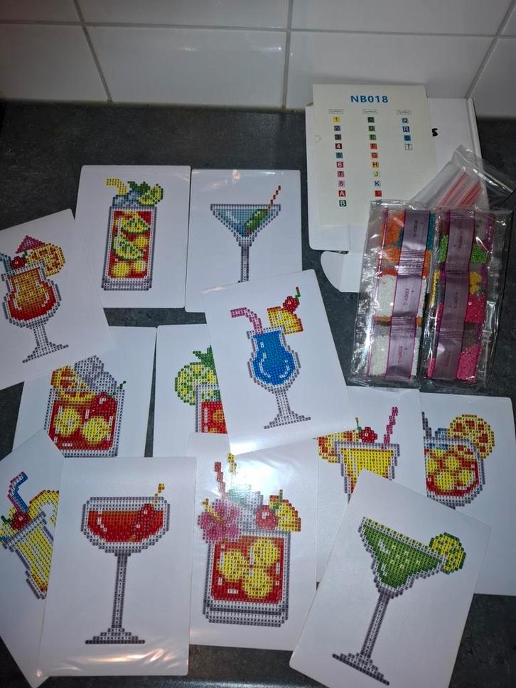 Diamond Painting Set - Mini Cocktails, Hobby en Vrije tijd, Borduren en Borduurmachines, Nieuw, Borduurpakket, Handborduren, Ophalen of Verzenden