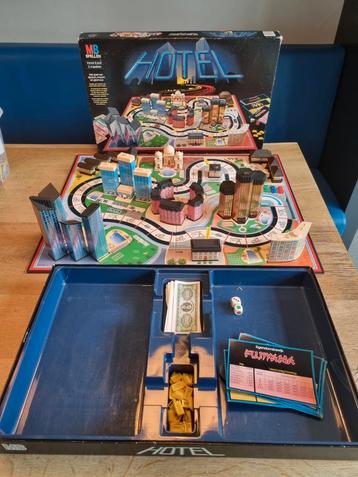 Vintage mb hotel spel jaren 80 beschikbaar voor biedingen