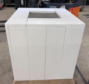 Plantenbak wit L80xB80xH70 (partij van 2 stuks) beschikbaar voor biedingen