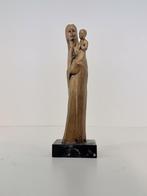 Handgesneden houten beeld “Maria met Kind” – 23 cm hoog, Antiek en Kunst, Kunst | Beelden en Houtsnijwerken, Ophalen of Verzenden