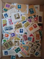 Doos 20: kilowaar 1960-2015, Postzegels en Munten, Postzegels | Nederland, Ophalen of Verzenden, Na 1940, Gestempeld
