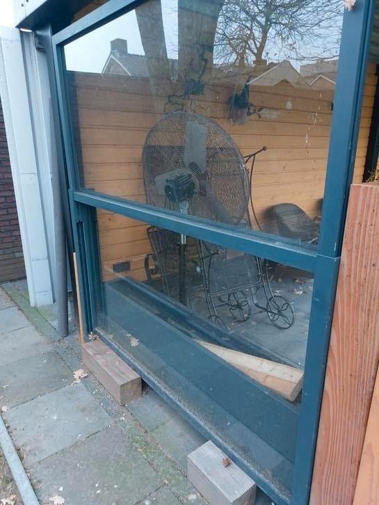 Xterior windscherm met beweegbaar deel, Doe-het-zelf en Verbouw, Glas en Ramen, Zo goed als nieuw, 160 cm of meer, 160 cm of meer