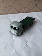 Simca Cargo.  Dinky toys France 33, Hobby en Vrije tijd, Modelauto's | 1:43, Ophalen of Verzenden, Gebruikt, Auto, Dinky Toys