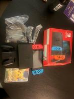 Nintendo Switch + lets go Pikachu, Spelcomputers en Games, Spelcomputers | Nintendo Switch, Ophalen, Met games, Met 2 controllers