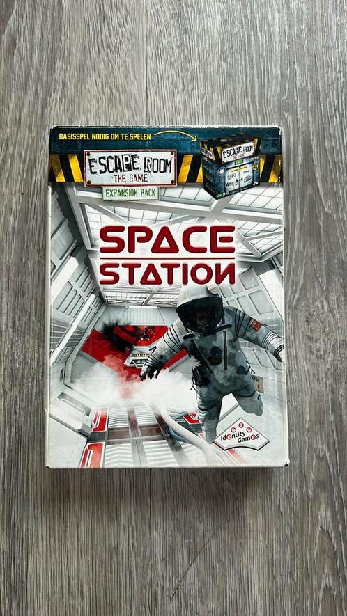 Escape Room the Game uitbreidingset Space Station, Hobby en Vrije tijd, Gezelschapsspellen | Overige, Nieuw, Een of twee spelers