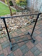 Kledingrek, Ophalen, Zo goed als nieuw