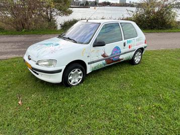 Peugeot 106 1.1  2002 Wit beschikbaar voor biedingen