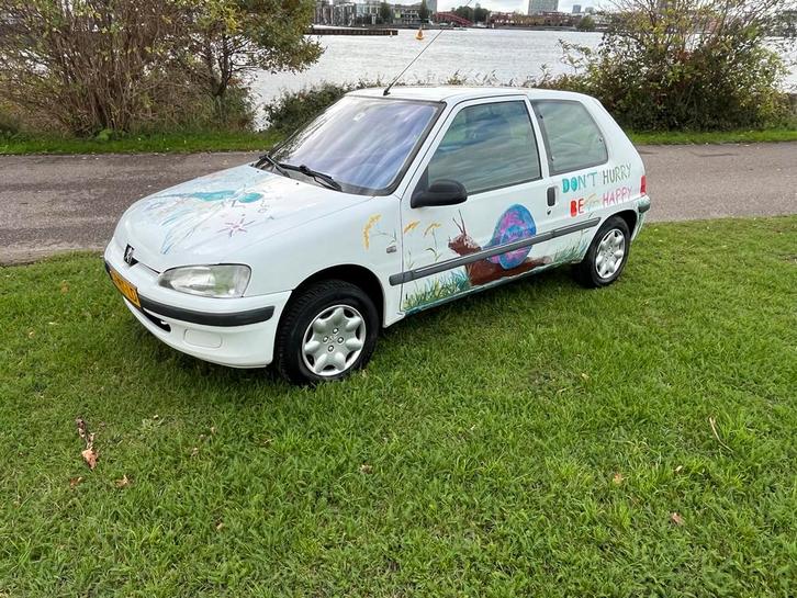 Peugeot 106 1.1  2002 Wit, Auto's, Peugeot, Particulier, Airbags, Airconditioning, Bluetooth, Cruise Control, Radio, Benzine, C