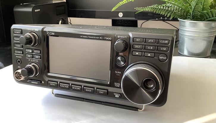 ICOM IC-7300, Telecommunicatie, Zenders en Ontvangers, Zo goed als nieuw, Zender en Ontvanger, Ophalen