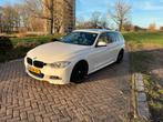 BMW 3-Serie 3.0 330D Touring AUT 2013 Wit Gereviseerde motor, Auto's, Automaat, Euro 5, Achterwielaandrijving, 1800 kg