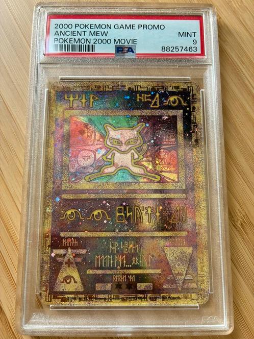 Pokemon 2000 Movie - Ancient Mew PSA 9, Hobby en Vrije tijd, Verzamelkaartspellen | Pokémon, Zo goed als nieuw, Ophalen of Verzenden