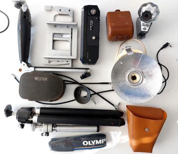 Fotocamera Spullen - Statief, flitslampen Riem & Meer beschikbaar voor biedingen