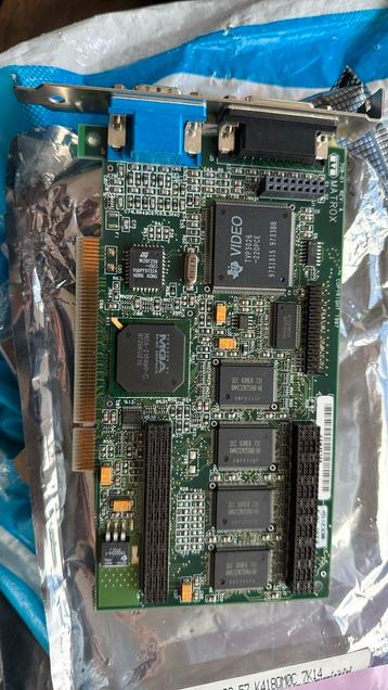 Matrox Millennium II videokaart beschikbaar voor biedingen