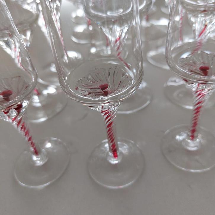 Antieke Glazen met Rood Pootje - Jaren 50  TEAB Weesp, Antiek en Kunst, Antiek | Glas en Kristal, Ophalen of Verzenden