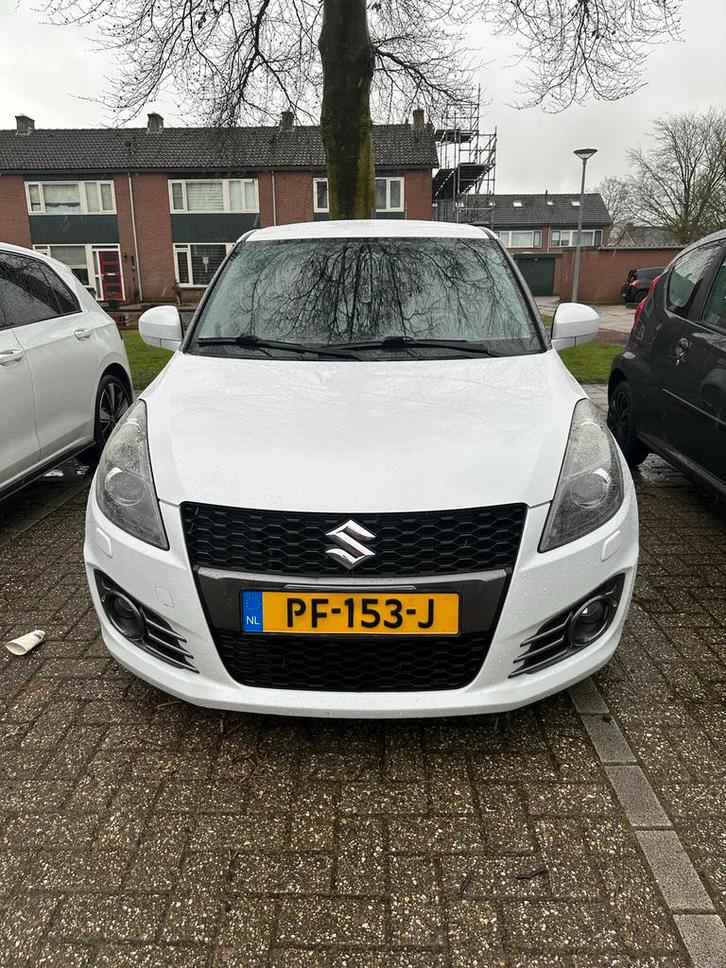 Suzuki Swift 1.6 3D Sport 2012 Wit, Auto's, Suzuki, Particulier, Swift, Airbags, Airconditioning, Alarm, Apple Carplay, Bluetooth
