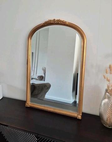 Gouden Vintage Spiegel | DeKnudt 94x64cm Goud beschikbaar voor biedingen