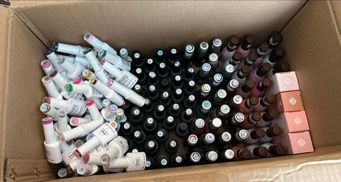 156 stuks nagelproducten | Gellak | BIAB, Sieraden, Tassen en Uiterlijk, Uiterlijk | Cosmetica en Make-up, Zo goed als nieuw, Handen en Nagels