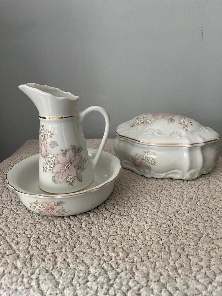 Limoges 4 delig set, Antiek en Kunst, Antiek | Servies los, Ophalen of Verzenden