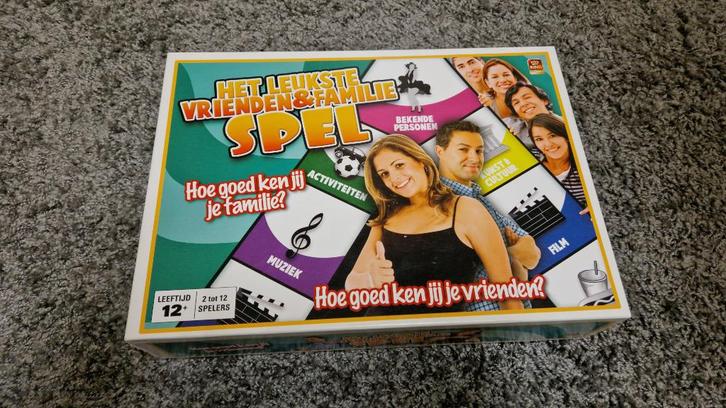 Bordspel Leukste Vrienden & Familie Spel, Hobby en Vrije tijd, Gezelschapsspellen | Bordspellen, Gebruikt, Ophalen of Verzenden