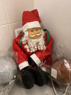 Kerstman 60 cm en 2 kerstballen, Ophalen of Verzenden, Zo goed als nieuw