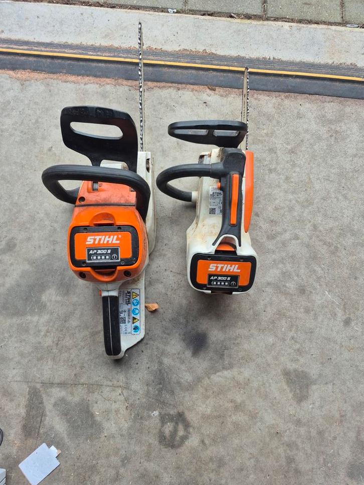 2 accu kettingzagen in top conditie, Tuin en Terras, Hand-tuingereedschap, Zo goed als nieuw, Ophalen of Verzenden