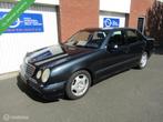 Mercedes E-klasse 220 CDI Classic bj 2001 + apk 7-1-2026, Automaat, Gebruikt, Zwart, Blauw