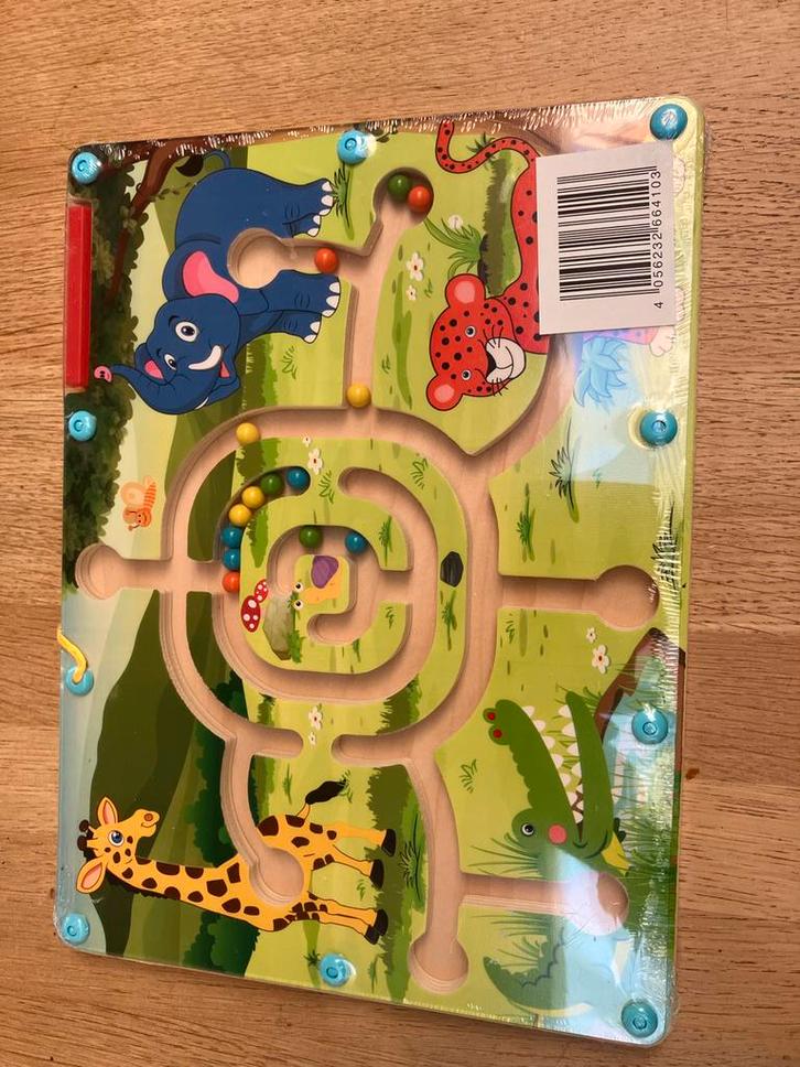 Nieuw Houten Doolhof met magnetische balletjes, Kinderen en Baby's, Speelgoed | Kinderpuzzels, Nieuw, 2 tot 4 jaar, 10 tot 50 stukjes