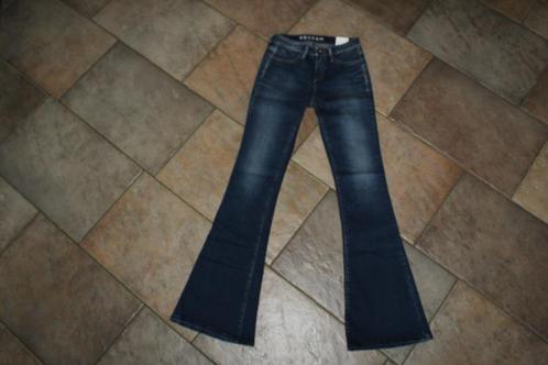 Denham Farrah RDBS super flare stretch jeans mt 26/32, Kleding | Dames, Spijkerbroeken en Jeans, Zo goed als nieuw, W27 (confectie 34) of kleiner