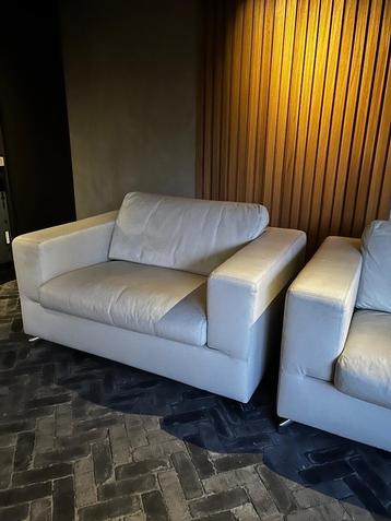 2 Love Seats Machalke