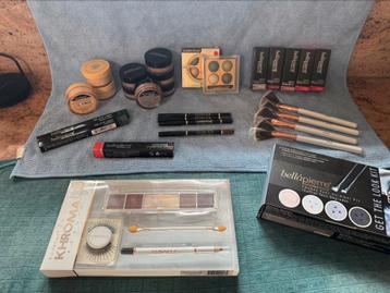 Profecionele make-up NIEUW beschikbaar voor biedingen