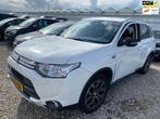 Mitsubishi Outlander 2015 * 2.0 PHEV Executive Edition X-Lin, Auto's, Mitsubishi, 4 cilinders, Wit, Vierwielaandrijving, Hybride Elektrisch/Benzine