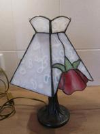Tiffany tafellamp tulp, Minder dan 50 cm, Tiffany, Ophalen of Verzenden, Zo goed als nieuw