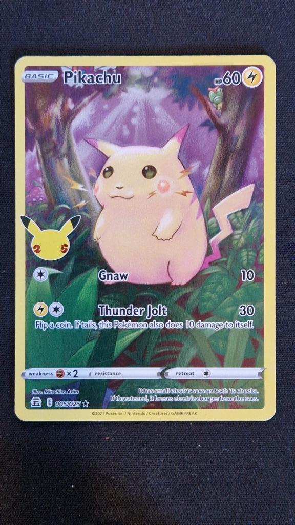 Pikachu (CEL 005) Pokémon kaart, Hobby en Vrije tijd, Verzamelkaartspellen | Pokémon, Gebruikt, Losse kaart, Ophalen of Verzenden