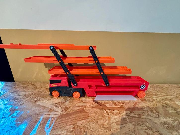 Hotwheels Oplegger - Goede Staat, Kinderen en Baby's, Speelgoed | Speelgoedvoertuigen, Gebruikt, Ophalen of Verzenden