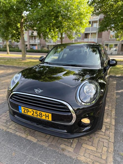 Mini 5-deurs (f55) 1.5 136pk 2019 Zwart, Auto's, Mini, Particulier, Cooper, Adaptive Cruise Control, Airbags, Airconditioning