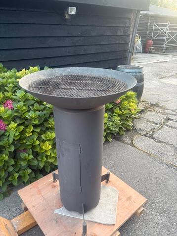 Slagersbbq slagers bbq beschikbaar voor biedingen