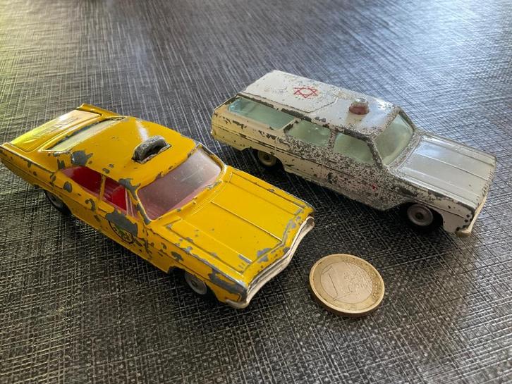 Gamda Koor Sabra Chevrolet Chevelle Ambulance + TAXI, Hobby en Vrije tijd, Modelauto's | 1:43, Gebruikt, Auto, Overige merken