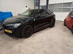 Alfa Romeo Stelvio 2.9 V6 510pk AT AWD 2021 Zwart, Auto's, Alfa Romeo, Automaat, 510 pk, Alcantara, Zwart
