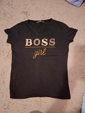 Nieuw shirtje Boss girl maat m/l beschikbaar voor biedingen