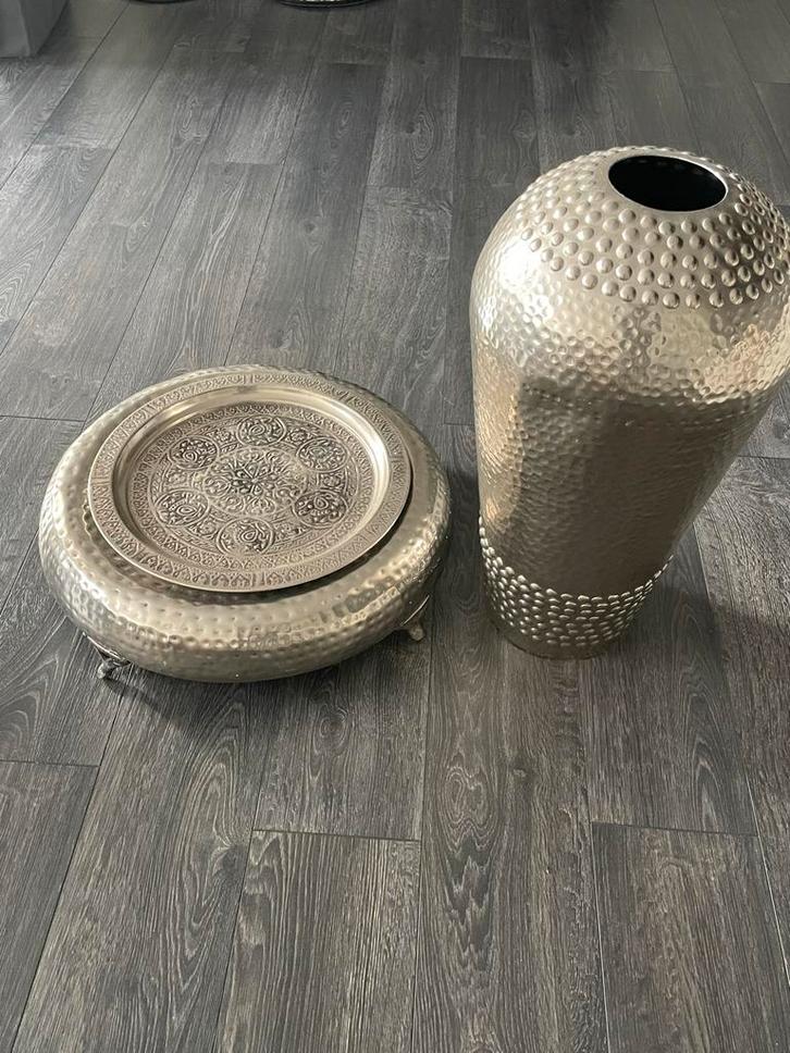 Oosters decor set: vaas en plateau/tafel, Huis en Inrichting, Woonaccessoires | Vazen, Gebruikt, Overige kleuren, 50 tot 75 cm