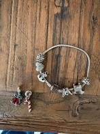 look a like de bedels  zijn wel van pandora en 7 Bedels, Pandora, Ophalen of Verzenden, Zo goed als nieuw, 4 bedels of meer