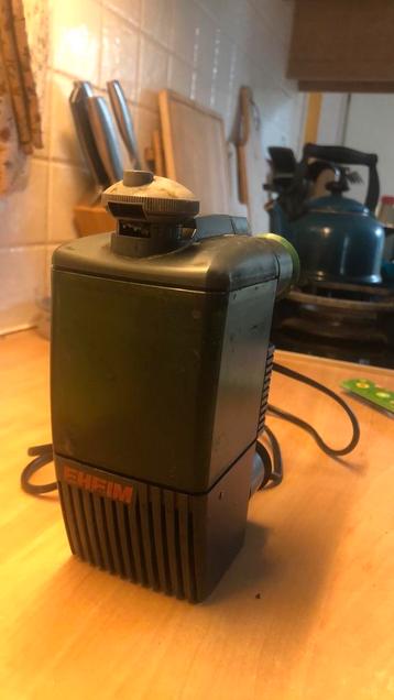 Waterfilter Eheim 2008; met bruissteen beschikbaar voor biedingen