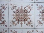 64 antieke tegels wit met roodbruine afbeelding 15x15cm
