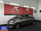 Toyota Yaris 1.3 VVT-i Trend - NAVI/LANEASSIST/CAM/LED/NAP, Gebruikt, Euro 6, 4 cilinders, Bedrijf