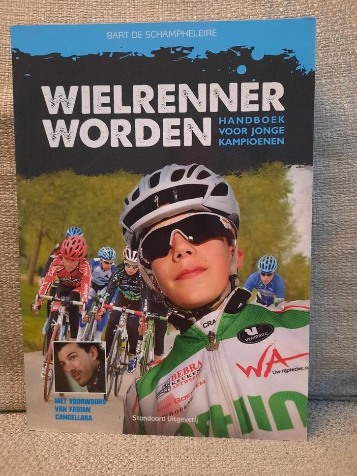 Boek ' wielrenner worden ', Boeken, Sportboeken, Zo goed als nieuw, Lopen en Fietsen, Ophalen of Verzenden