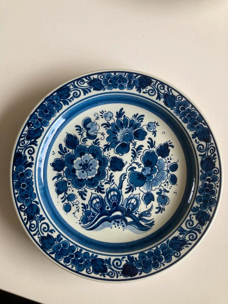 Delftsblauw Wandbord met Bloemen, Antiek en Kunst, Antiek | Wandborden en Tegels, Ophalen of Verzenden