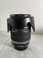 Canon EF-S 18-200mm f/3.5-5.6 IS met UV-filter & zonnekap, Ophalen of Verzenden, Zo goed als nieuw