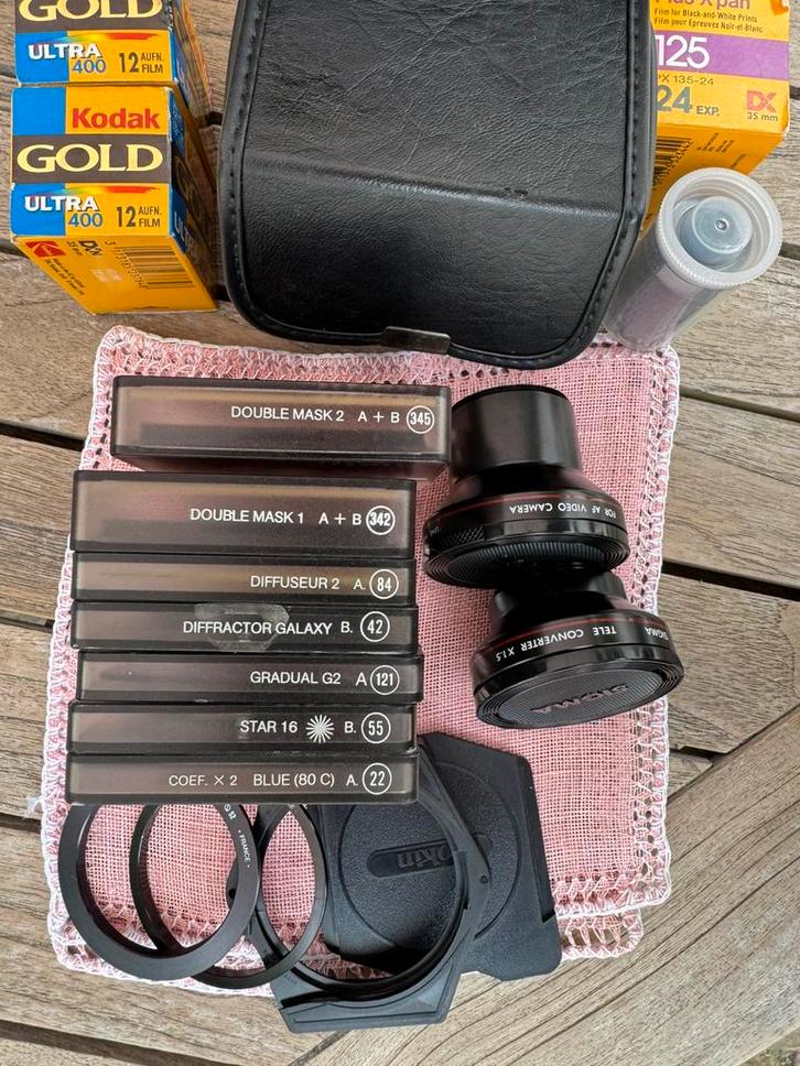 Canon Camara’s met lenzen en lerentas, Audio, Tv en Foto, Fotografie | Accu's en Batterijen, Zo goed als nieuw, Ophalen of Verzenden