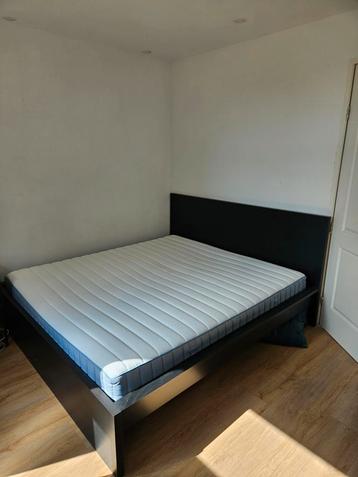 Ikea Malm bed met matras beschikbaar voor biedingen