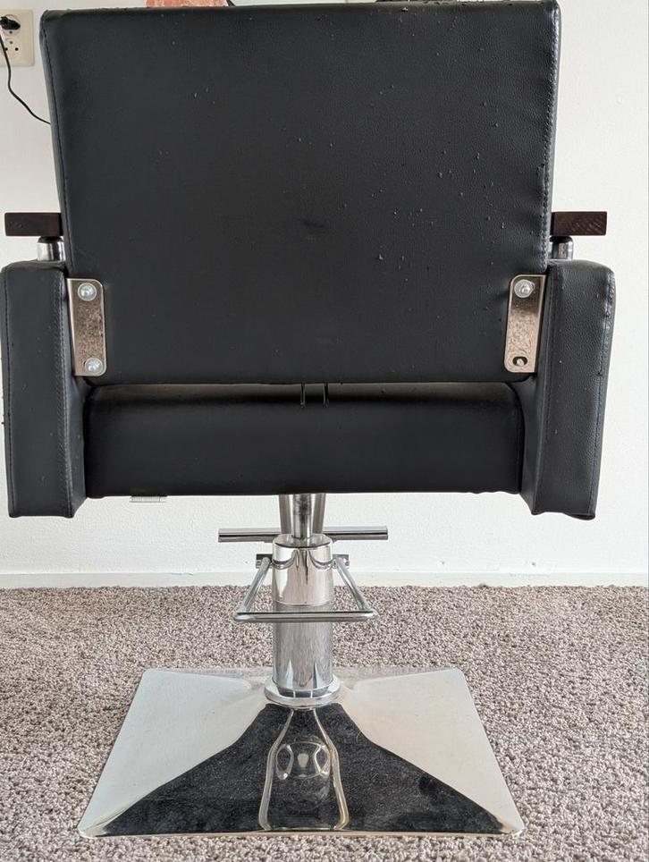 Verstelbare kappersstoel, Huis en Inrichting, Stoelen, Gebruikt, Eén, Zwart, Ophalen